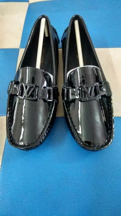 LV Loafers Women--049